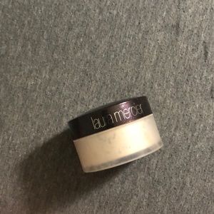 Laura Mercier Translucent Matte Powder